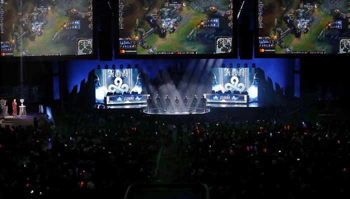 关于裁判组 关于裁判组